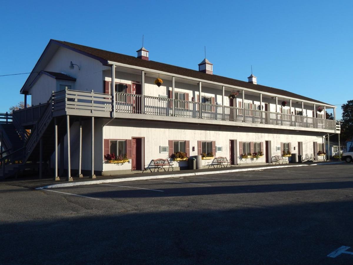 Acadia Sunrise Motel Trenton Bagian luar foto
