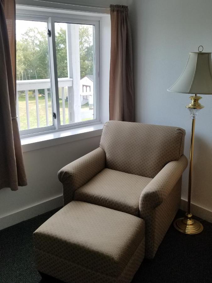 Acadia Sunrise Motel Trenton Bagian luar foto